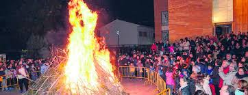 People struggle against the wind and rain in Malmö, Sweden, after a storm reached southern Sweden, Saturday Oct. 4, 2025. (Johan Nilsson/TT via AP)